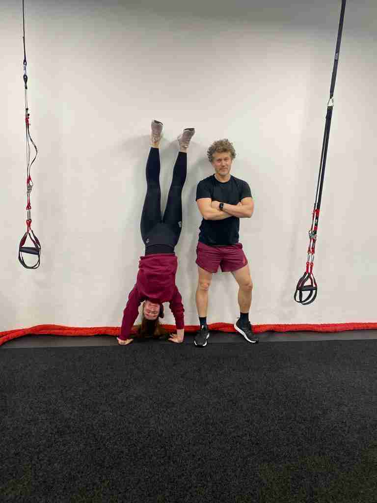 wall handstand boost clubs